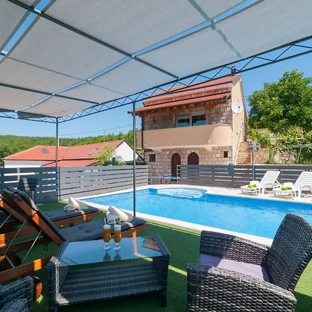 Homeland Vakantiehuis Imotski